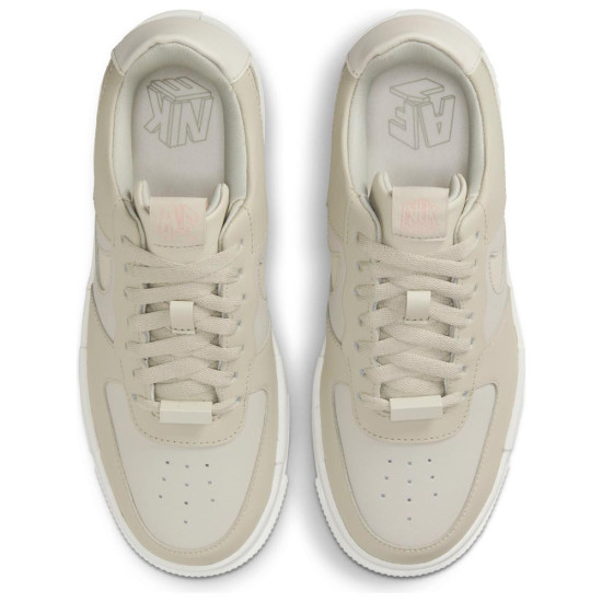 Nike Air Force 1 Pixel